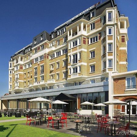 Executive Hotel Paris Женвил Екстериор снимка