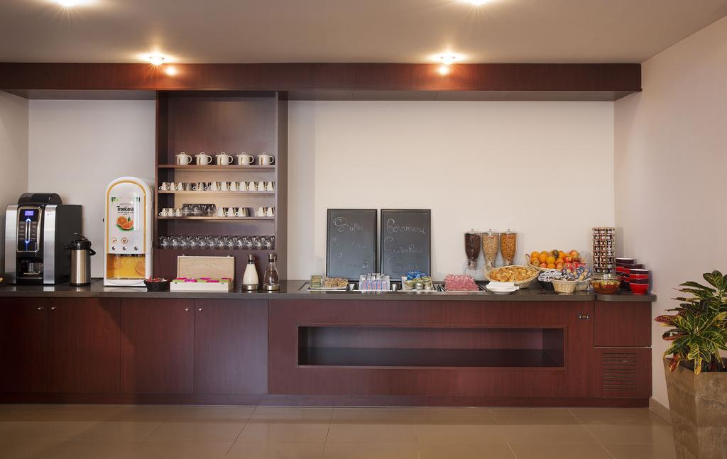 Executive Hotel Paris Женвил Екстериор снимка